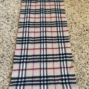 Burberry Plaid Scarf with Black and Pink Cashmere
